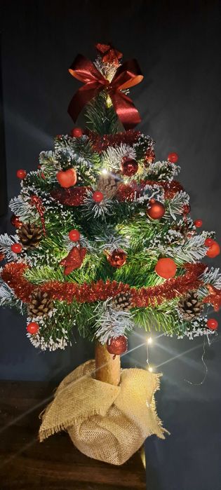 Choinka na pniu 70 cm z DEKORACJĄ i ozdobami - ubrana [producent]