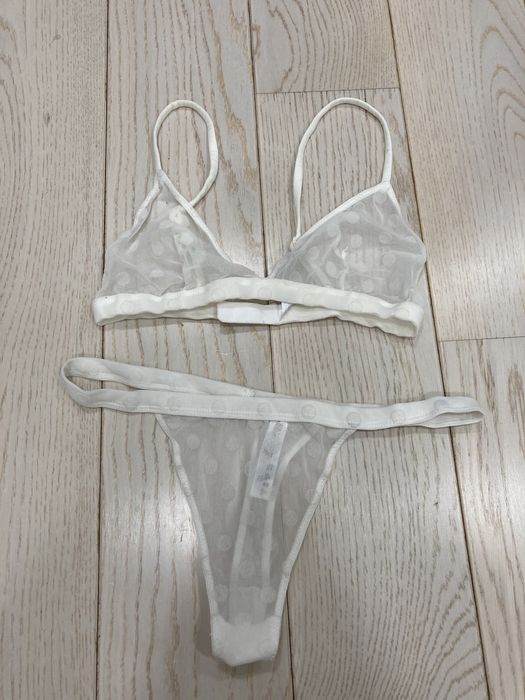 Komplet sexi bielizny majtki stringi.