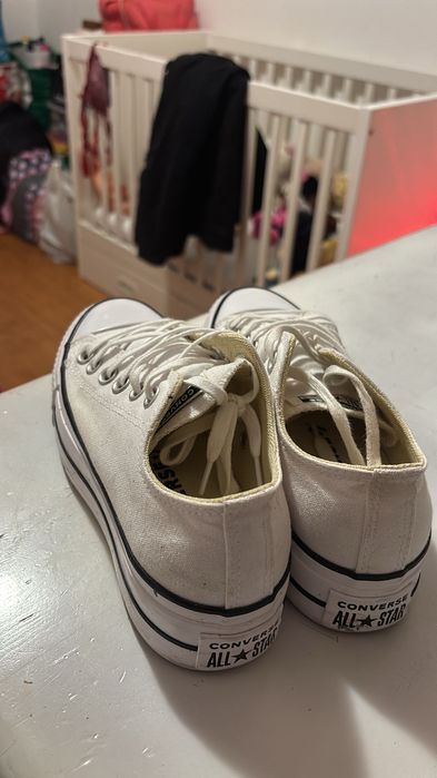 Vendo All Star plataforma pretos e brancos