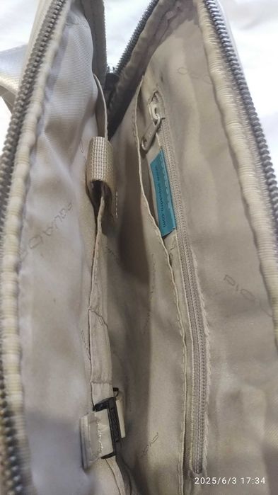 Сумка женская вертикальная кожа Piquadro Италия (оригинал) А08013019