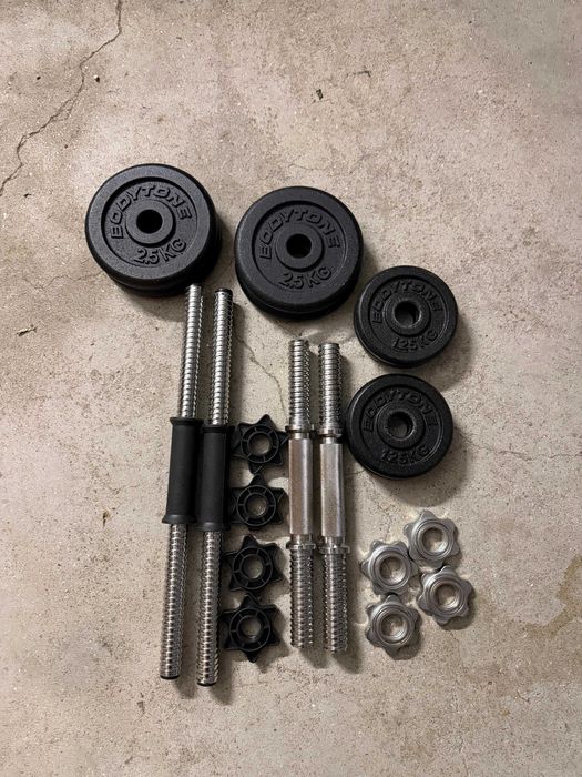 4 Halteres, Pesos, Saco de Boxe, Luvas