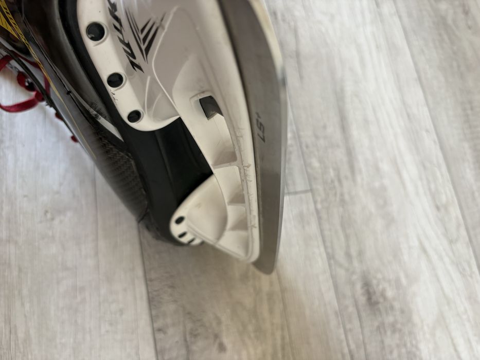Ковзани Хокейні полу проф. Bauer Supreme Elit