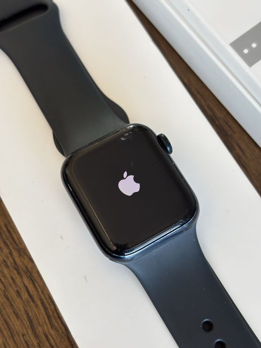 Apple Watch SE 2  GPS 40 mm