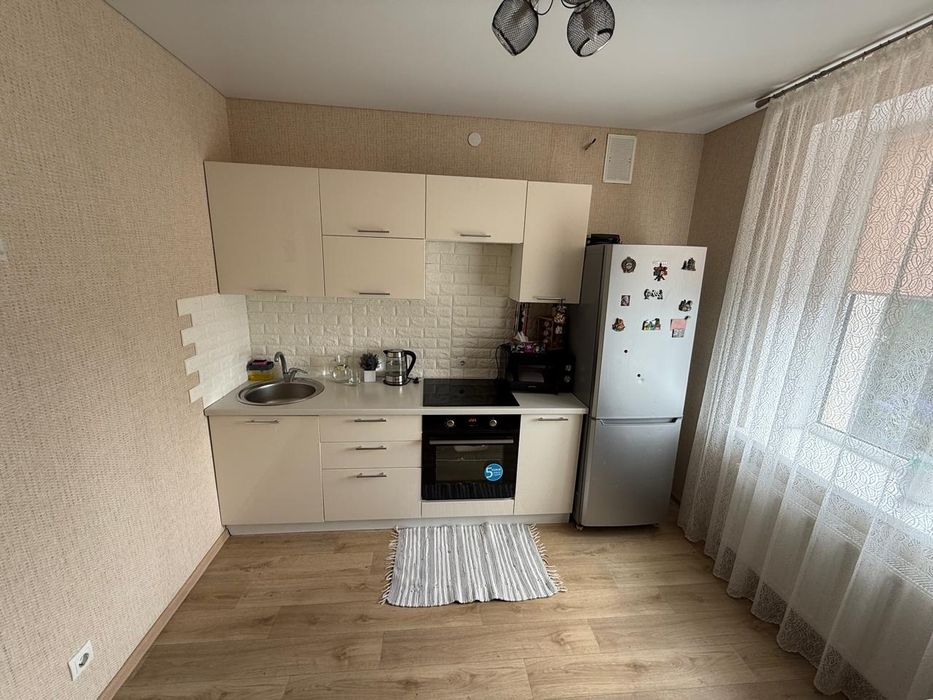 Продам крупногабаритную 2х.к. квартиру в жК.Леваневский.