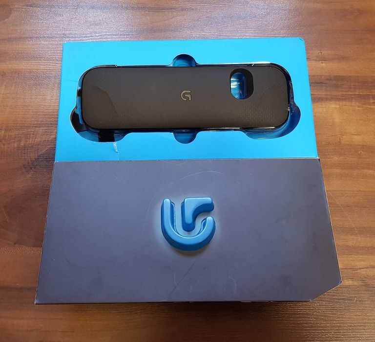 Logitech PowerShell Controller iPhone iPod