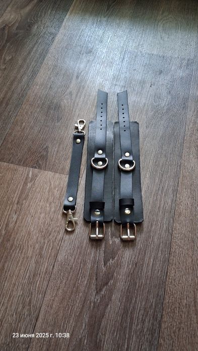 Браслеты для двоих для игр в виде наручники из натуральной кожи