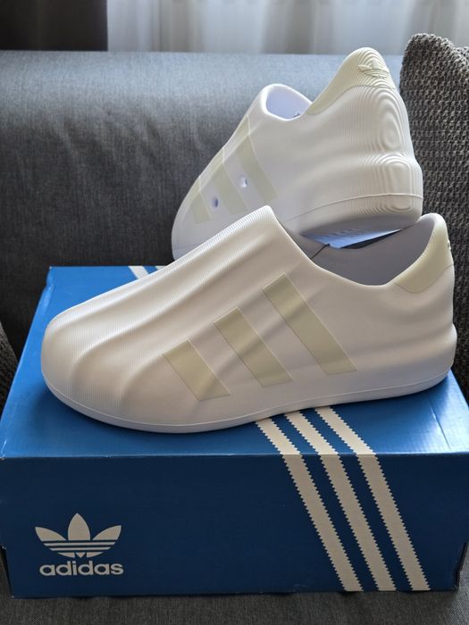 Nowe Adidas Oryginals Adifom Superstar 45 1/3 29 cm biale z kremowymi paskami