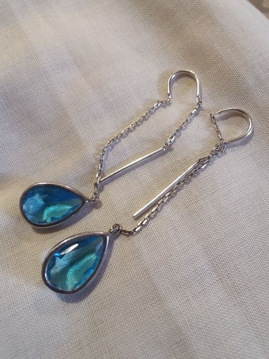 Стильні сережки - протяжки