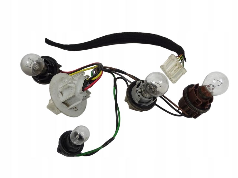 wkład oprawki lampy prawy tył prawe tylne wiązka peugeot 407 coupe 05-2011