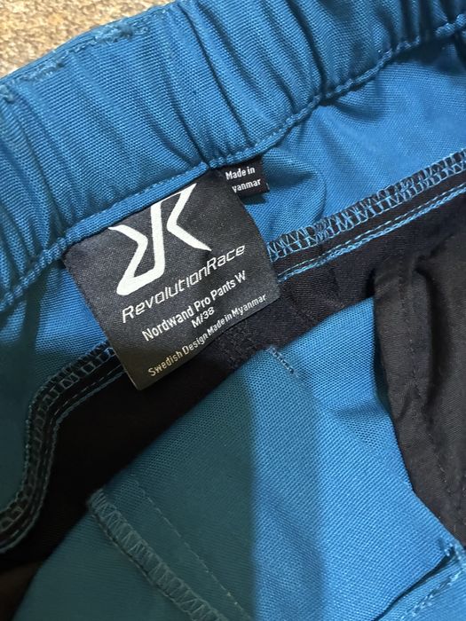 Дівочі трекінгові штани RevolutionRace Nordwand Pro Pants W (Розмір M / 38)