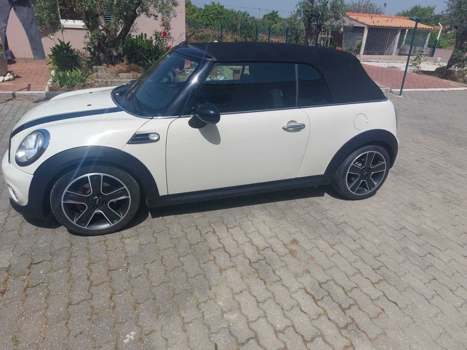 MINI Cabrio Cooper D Auto