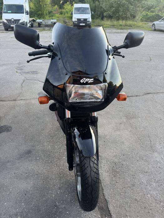 Продам мотоцикл KAWASAKI GPZ 500