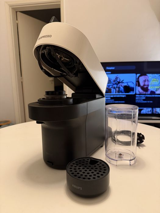 Máquina de café Nespresso Vertuo