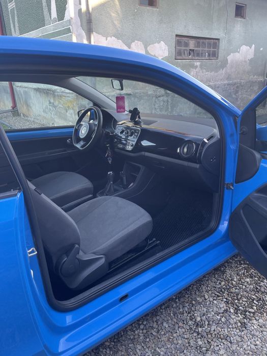 Volkswagen Up (газ-бензин)