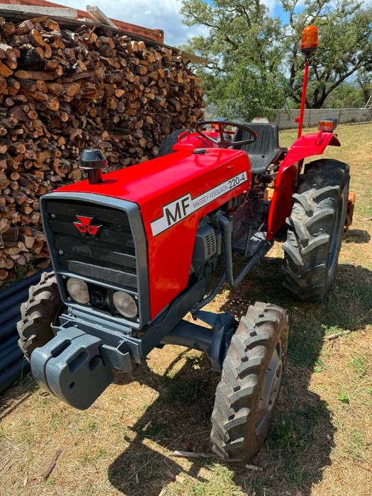 Massey fergunson 4x4 em perfeito estado
