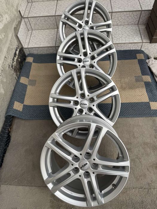 Титани Rial R17 5x114.3, Honda , Рено Nissan, Kia, Міцубісі, Тойота