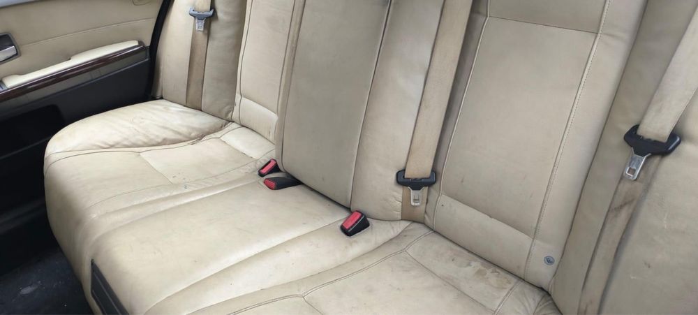 BMW 730d generacji E65.