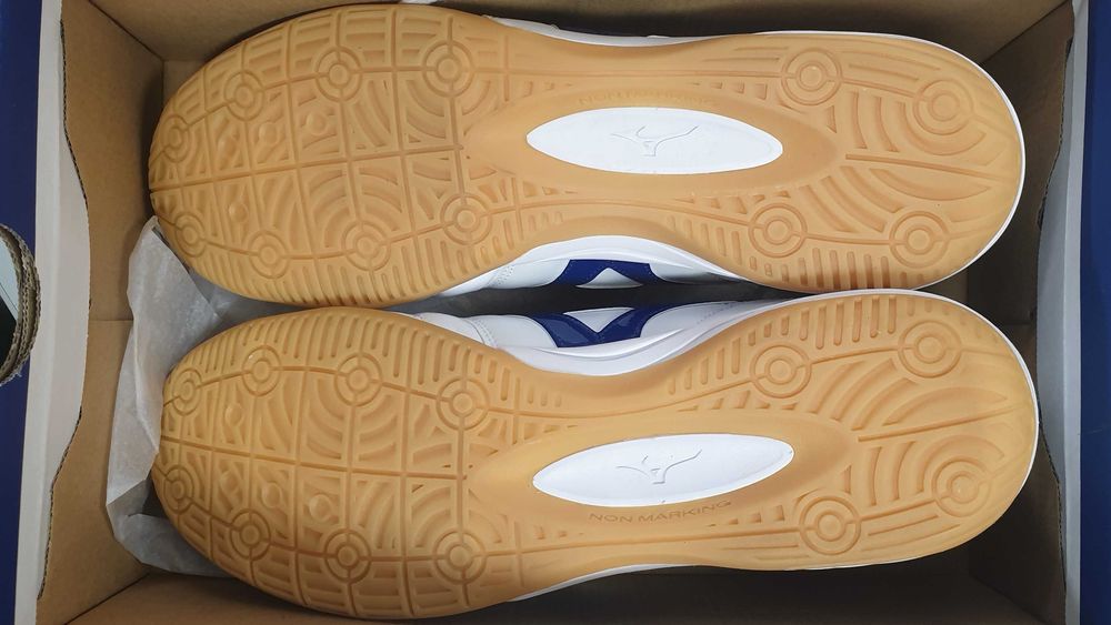 Sapatilhas/Ténis de futsal profissional - marca MIZUNO modelo MORELIA