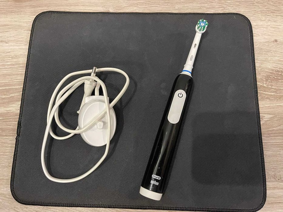 Szczoteczka Oral-B Pro 1 | sprawna | oryginalna ładowarka