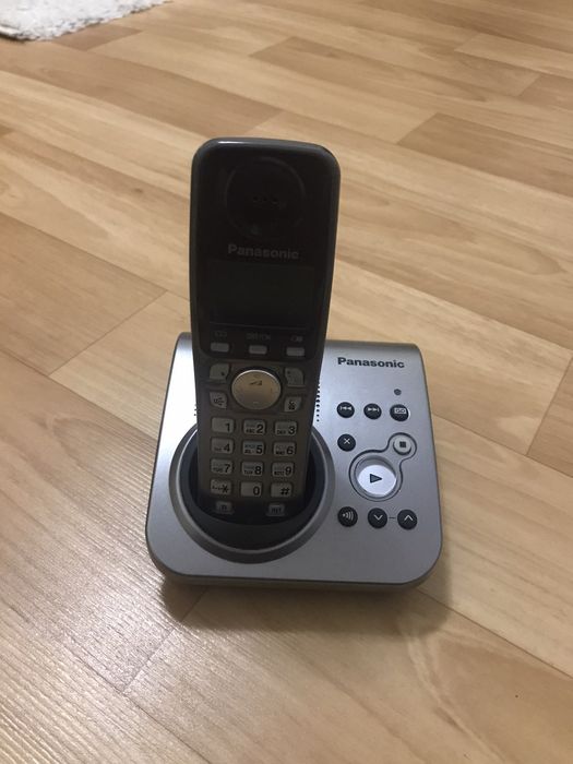 Стационарный телефон. Panasonic KX-TG7227UAT. Домашний телефон