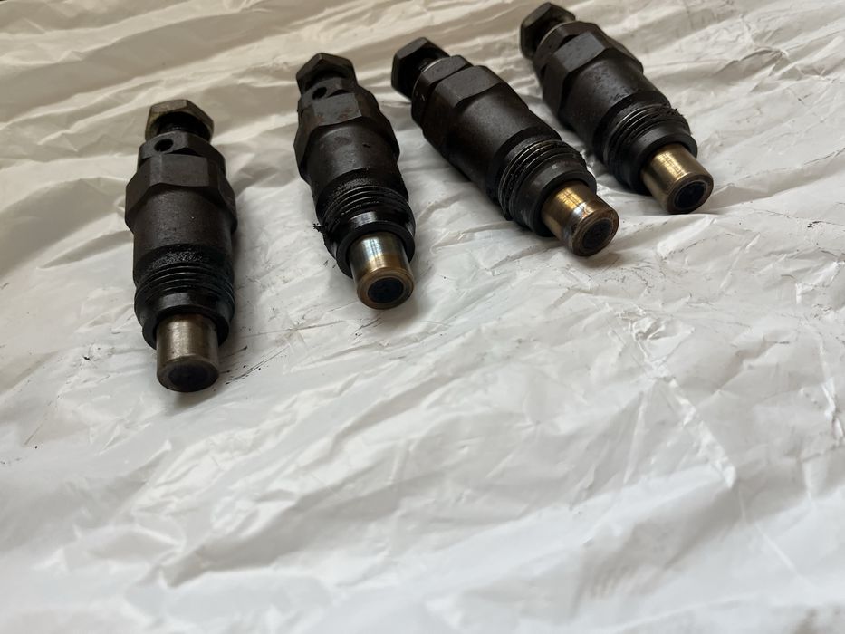 Форсунки дизельная Мазда 2200/323/626, 2,0-2,2 D RFG513H50