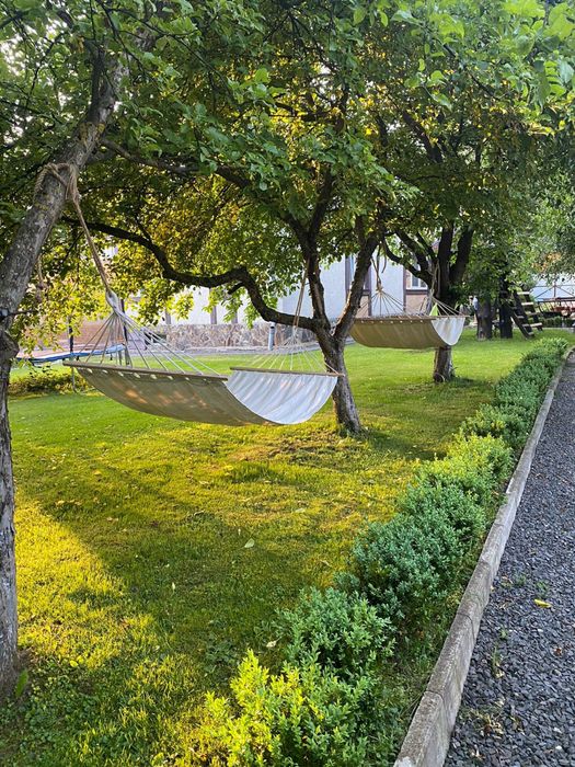 Сучасна еко- садиба з басейном чан баня