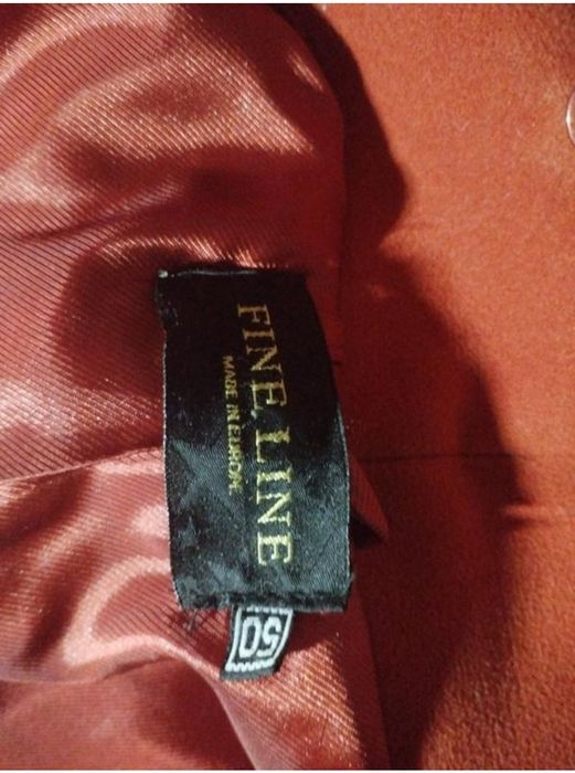 Пальто зимове ,дуже хорошої якості.