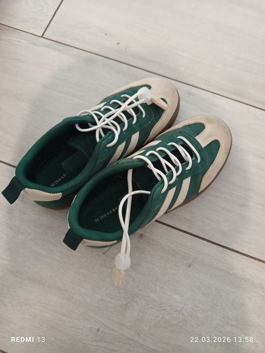 Zielone sneakersy Reserved 33