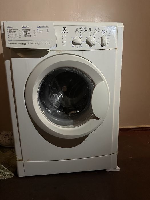 Пральна машина Indesit WIL 102 X R