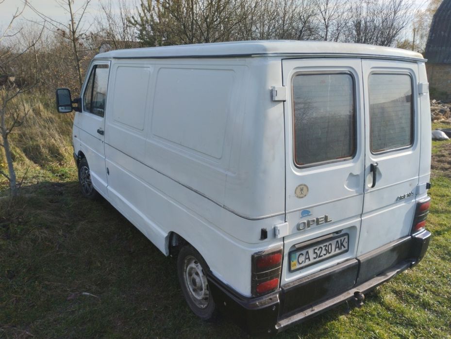 Опель Арена 1998 рв. 2.5 івеко