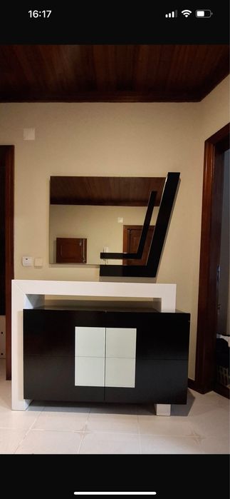 Vendo esta sapateira e o espelho por 50€ negociavel