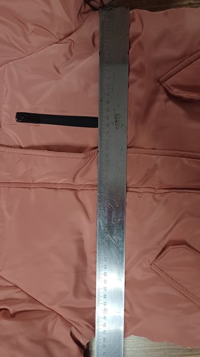 Пальто куртка на дівчинку  зима Reserved р.140