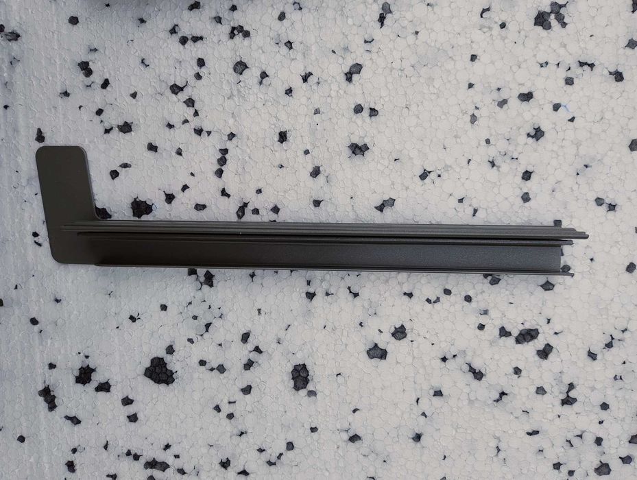 Parapet stalowy zewnętrzny szary - 50x25 RAL 9007 Modern Solution