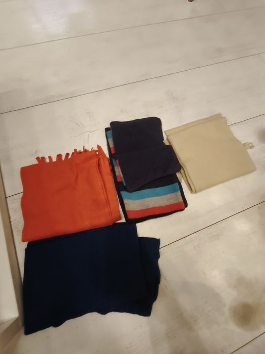 szaliki dzieciece 4 szt