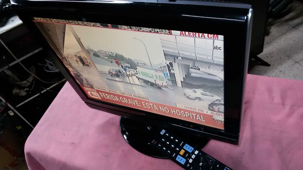 tv lcd teledois sk-1502tv  15 polgadas