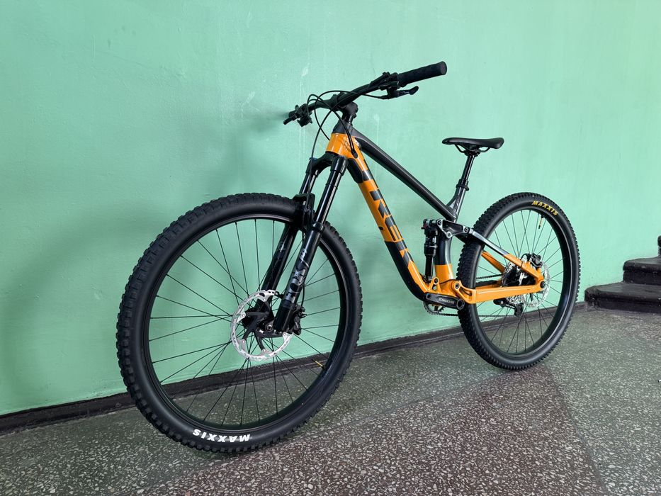 Велосипед Trek fuel ex .M/L 2021 .
