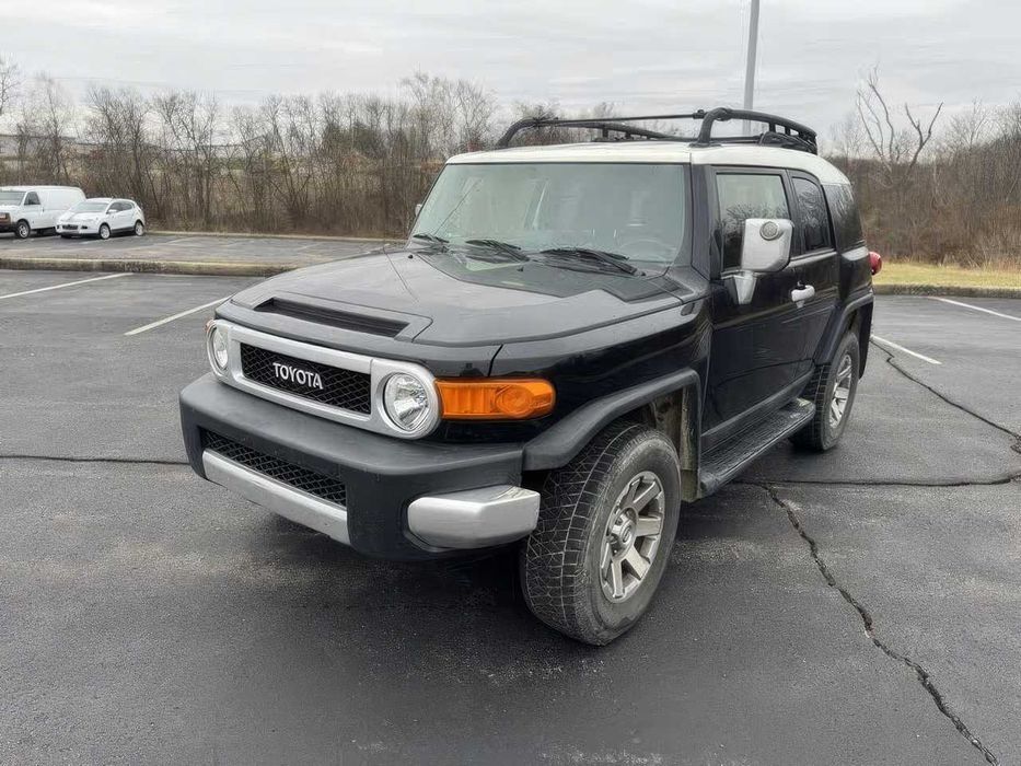 Toyota FJ Cruiser      2014
