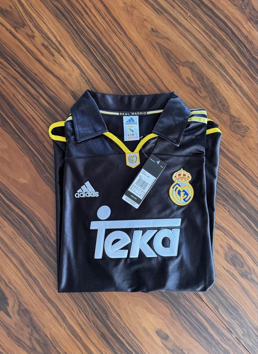 Camisola Retro Real Madrid