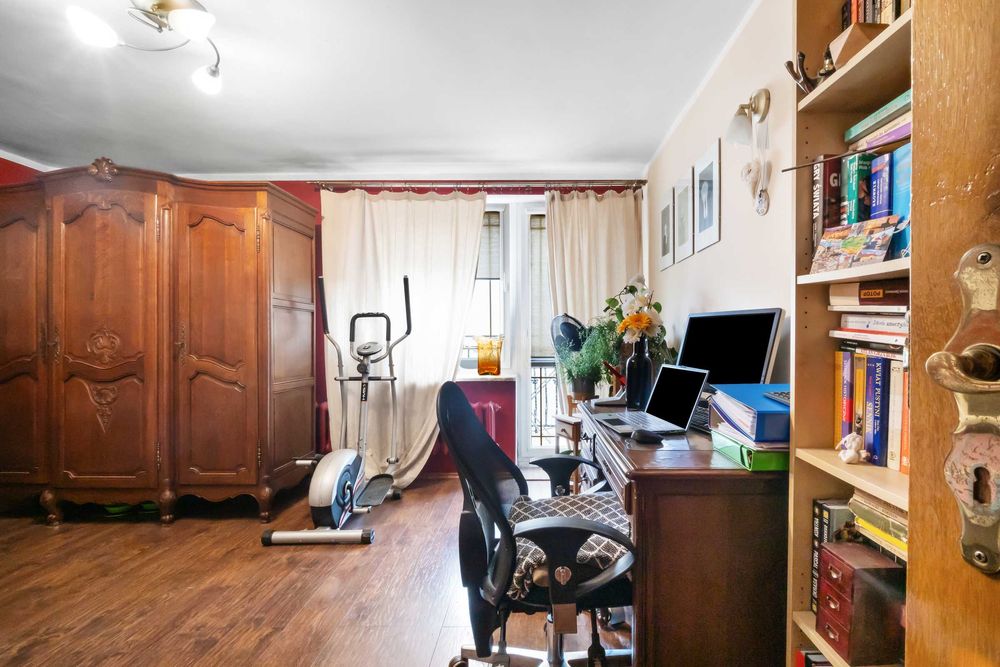 Dom jednorodzinny oraz budynki usługowy na sprzedaż Darłowo