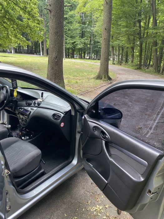 Продаю ford focus