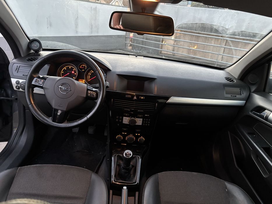 Opel Astra H Caravan 1.7 cdti