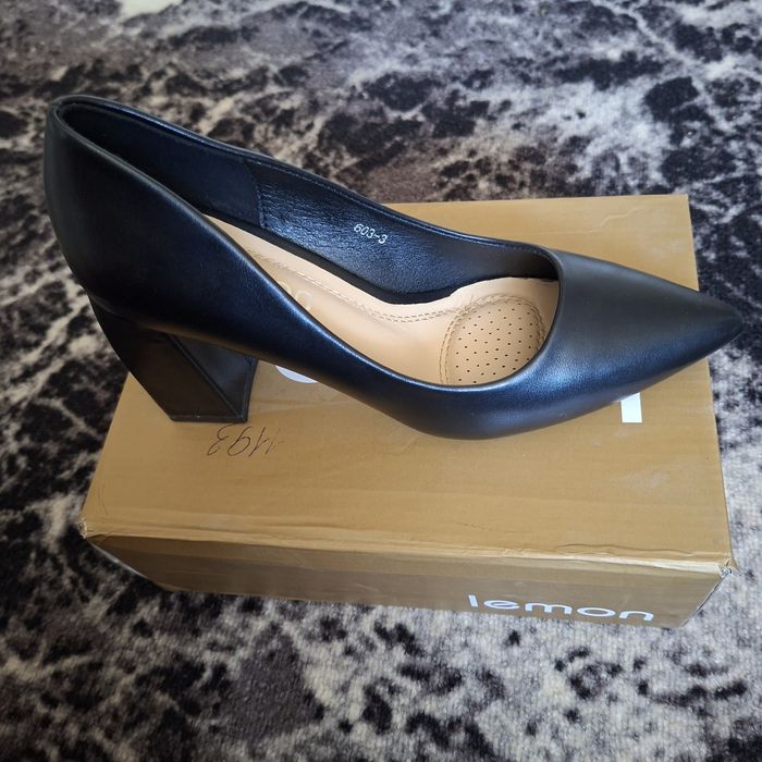 Туфли нові 38 розмір