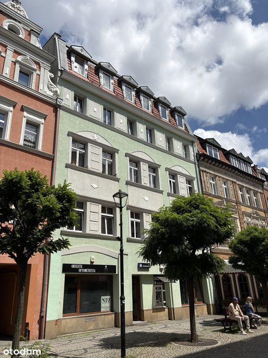 Przestronne mieszkanie z potencjałem w centrum Jeleniej Góry | 85,1 m²