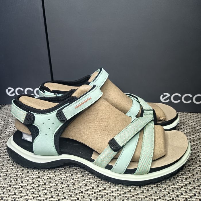 37,40,41. Сандалі Ecco Offroad Roam W 853303/61247
