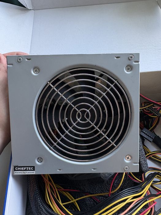 Блок живлення chieftec iarena 600w