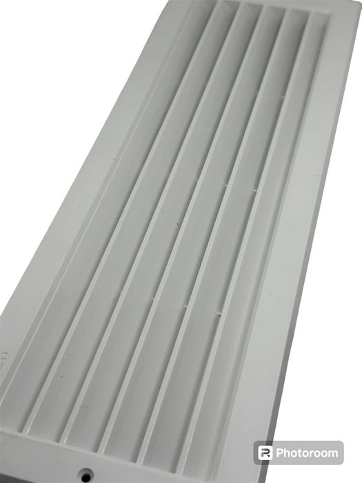 Kratka wentylacyjna do drzwi biała 37x13cm kod 611