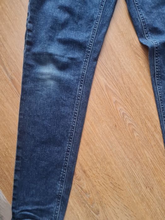 Spodnie jeansowe chłopięce.  Rozmiar z metki 152.