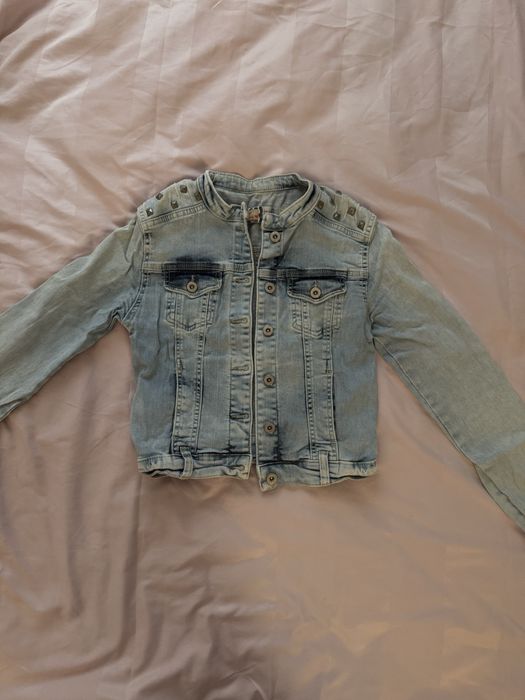 60 грн за штуку. Хороший стан (юбка чорн. ,юбка  світл.,куртка, шорти)