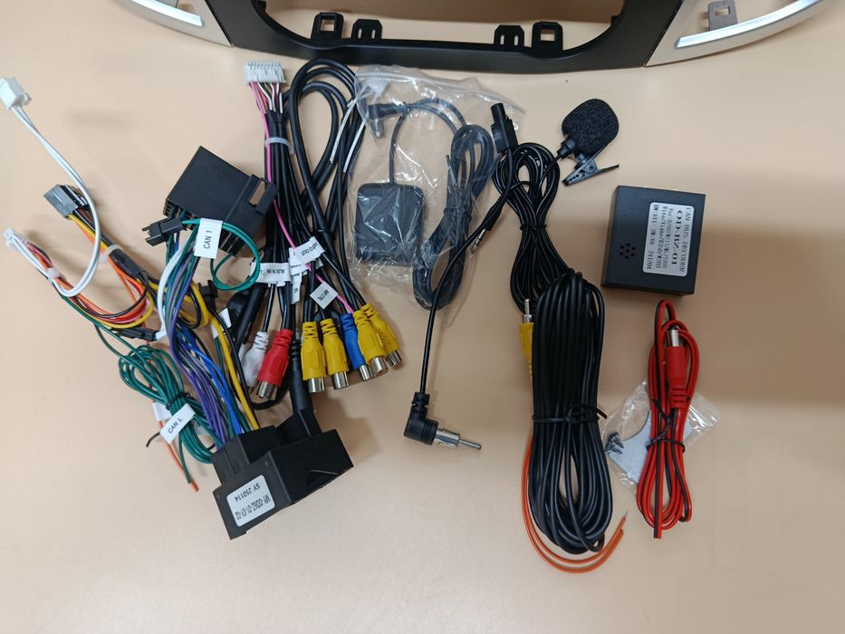Магнітола Mercedes Vito W447. Працює на Android-платформі,