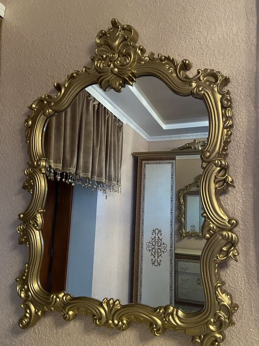 Дзеркало Дженіфер